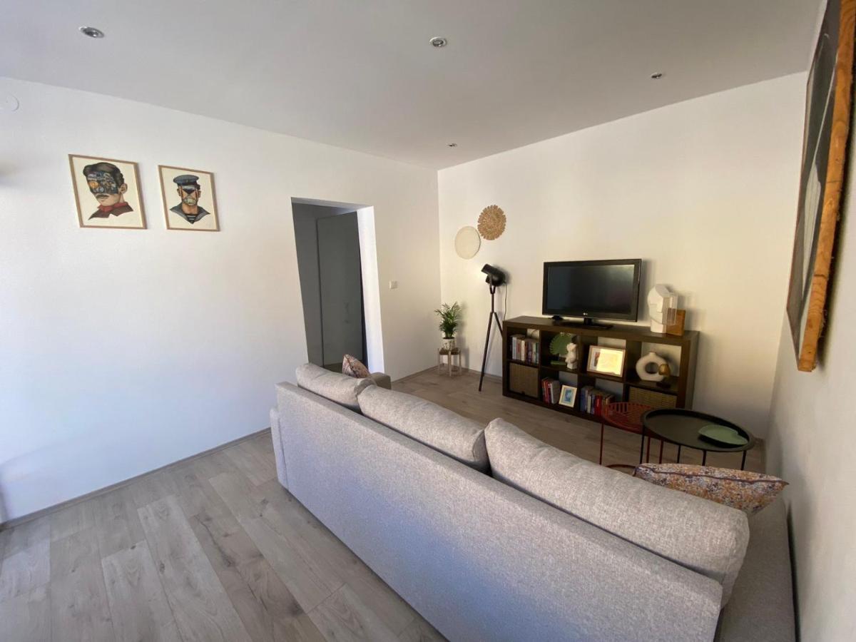 Apartman Cukar Pula Exterior foto